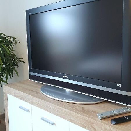 Moderne Wohlfuehloase Zentral In Seenaehe - Pillow Menu, 2 Stk 55" Smart Tvs, Netflix, Disneyplus Uvm Wetter  Esterno foto