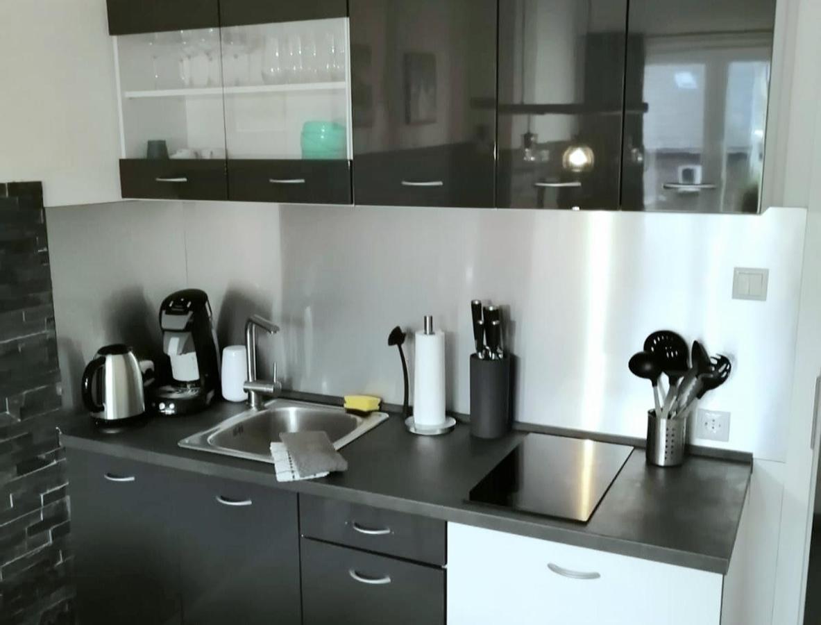 Moderne Wohlfuehloase Zentral In Seenaehe - Pillow Menu, 2 Stk 55" Smart Tvs, Netflix, Disneyplus Uvm Wetter  Esterno foto