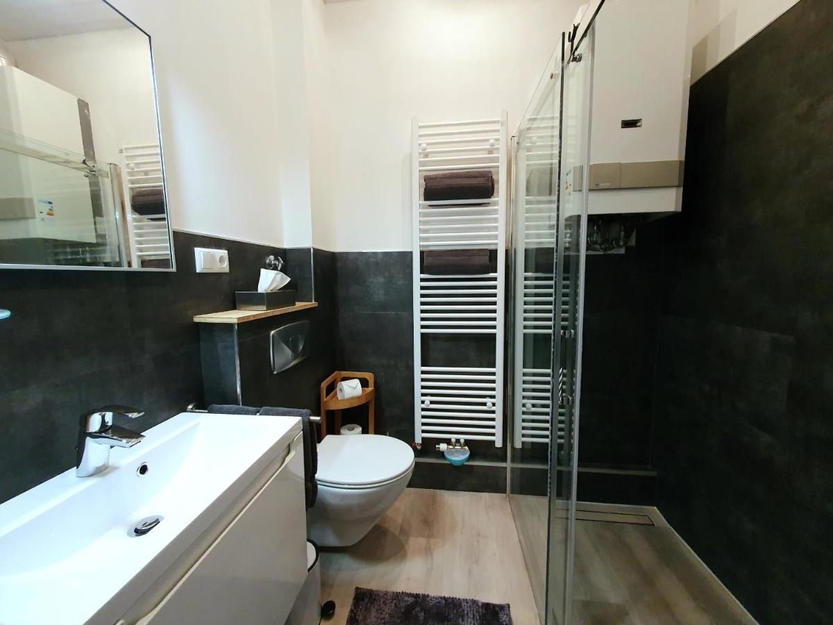 Moderne Wohlfuehloase Zentral In Seenaehe - Pillow Menu, 2 Stk 55" Smart Tvs, Netflix, Disneyplus Uvm Wetter  Esterno foto